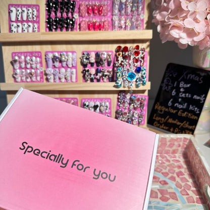 [TreasureBox] 6+1 Sets Of 24PCS Press On Nails