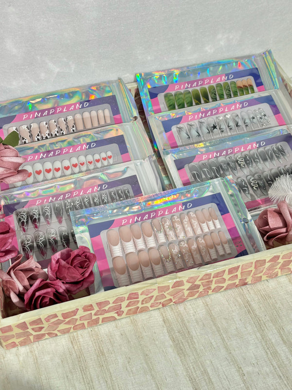 [TreasureBox] 6+1 Sets Of 24PCS Press On Nails