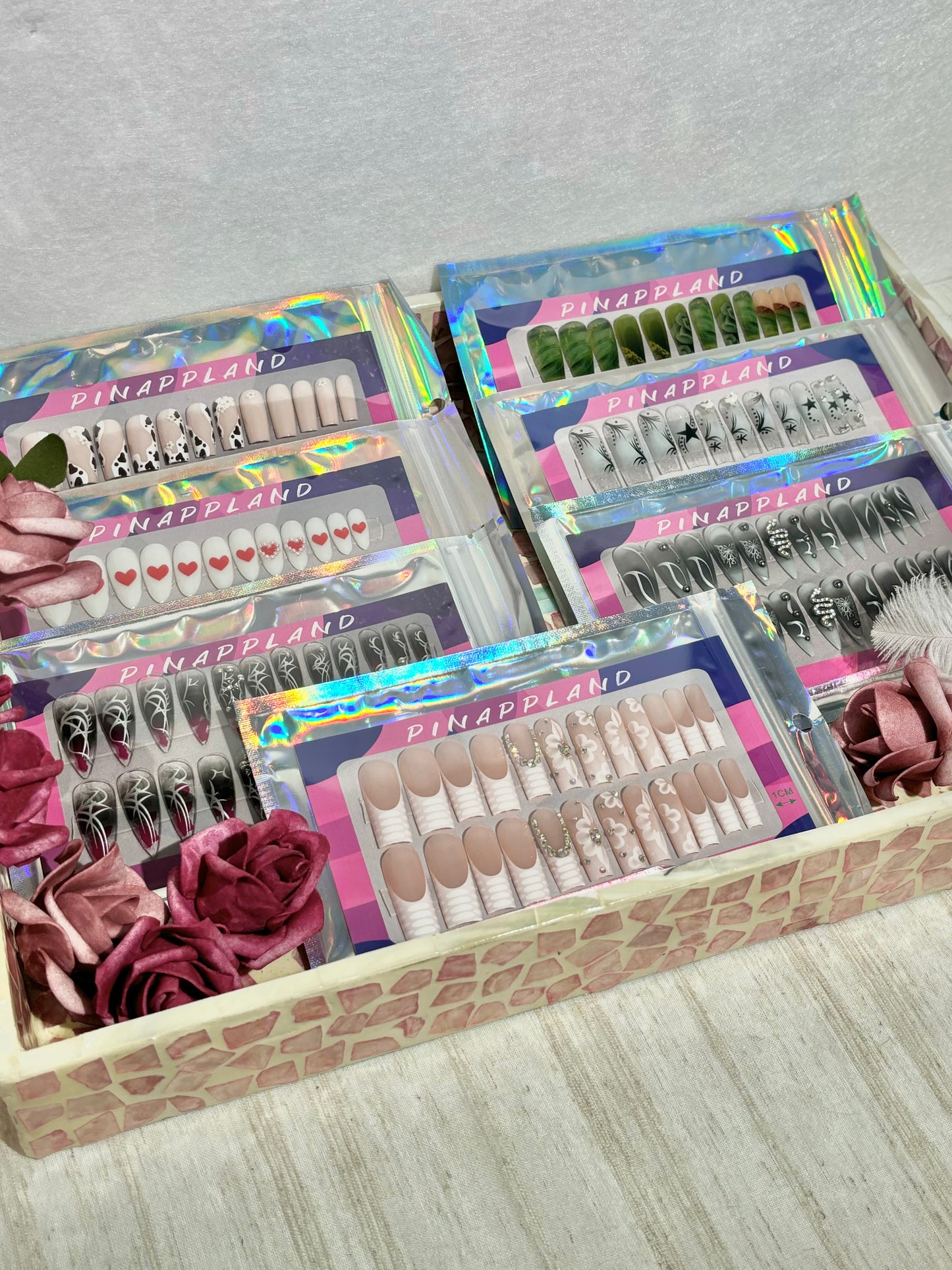 [TreasureBox] 6+1 Sets Of 24PCS Press On Nails